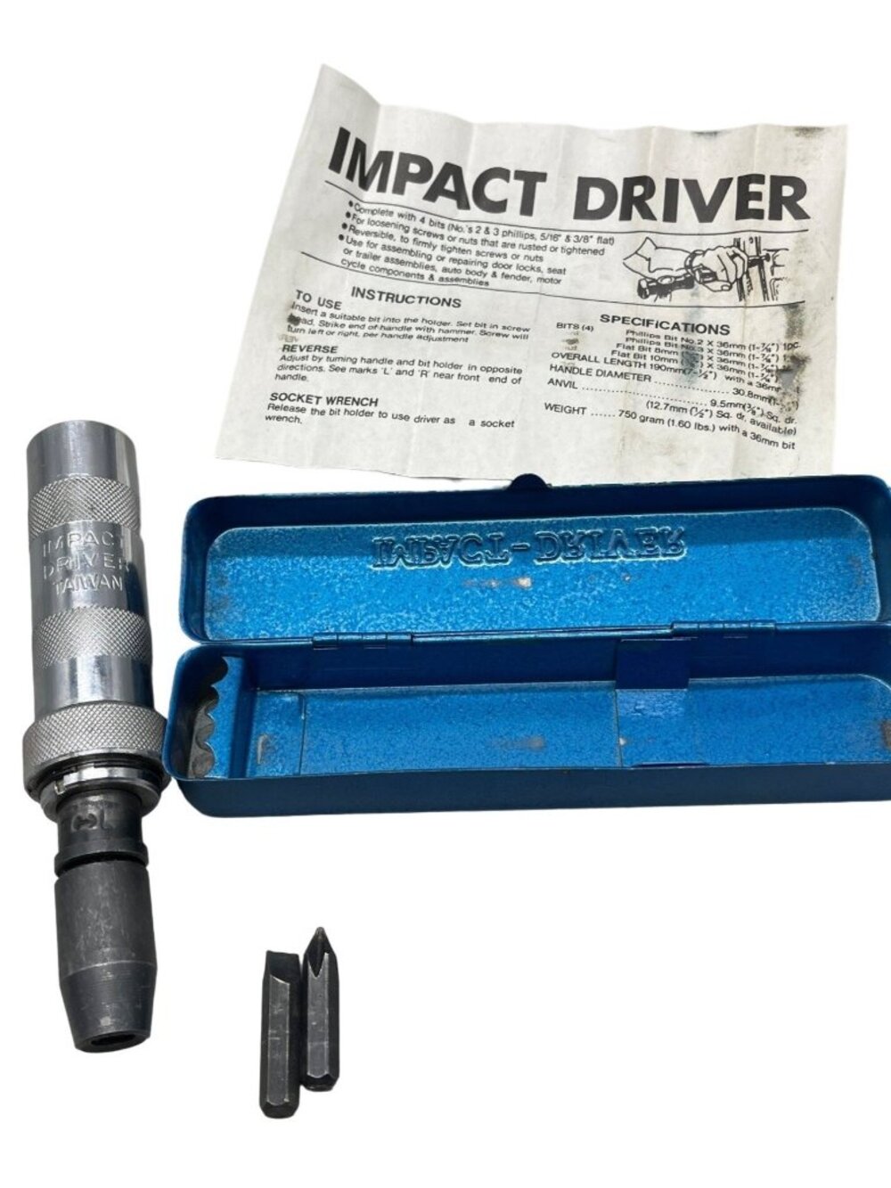 impact driver blue metal case includes 2 bits made in Tawain READ